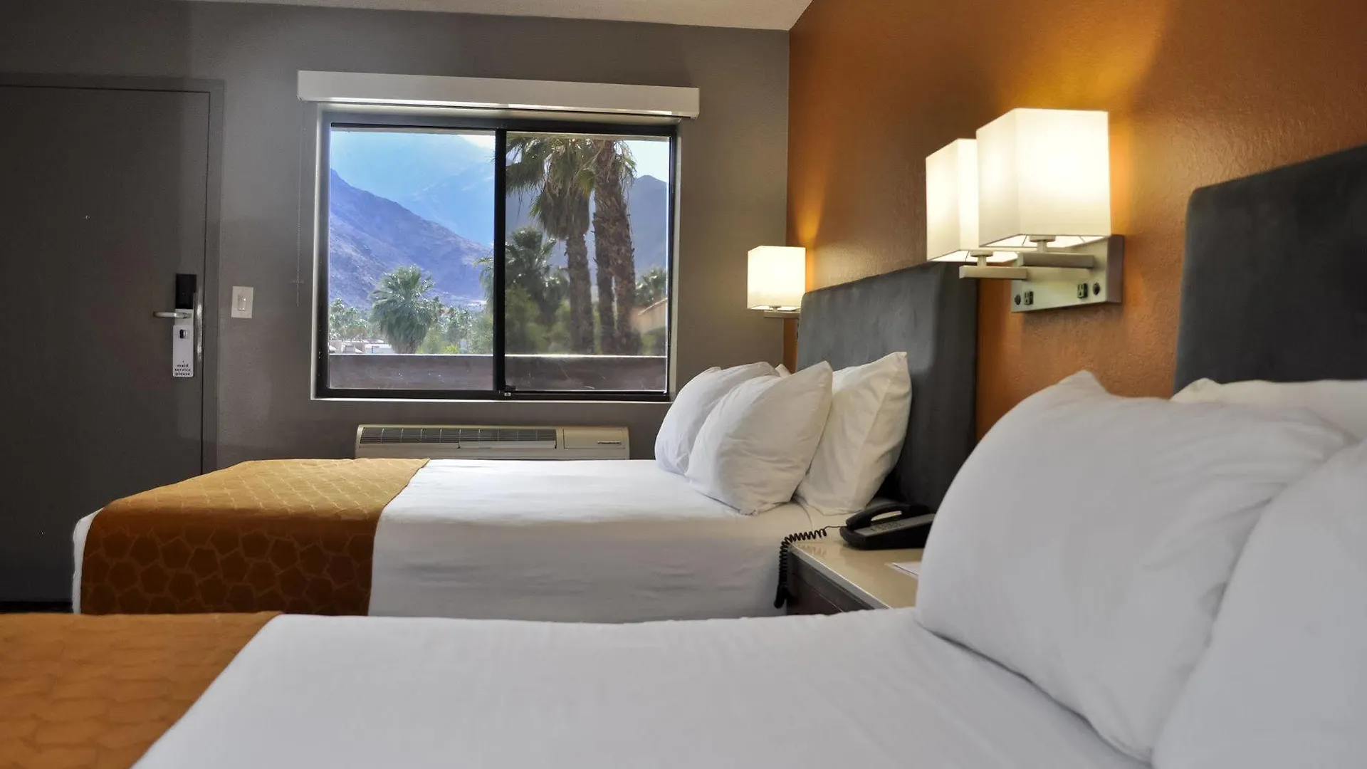 Hotel The Infusion Beach Club Palm Springs